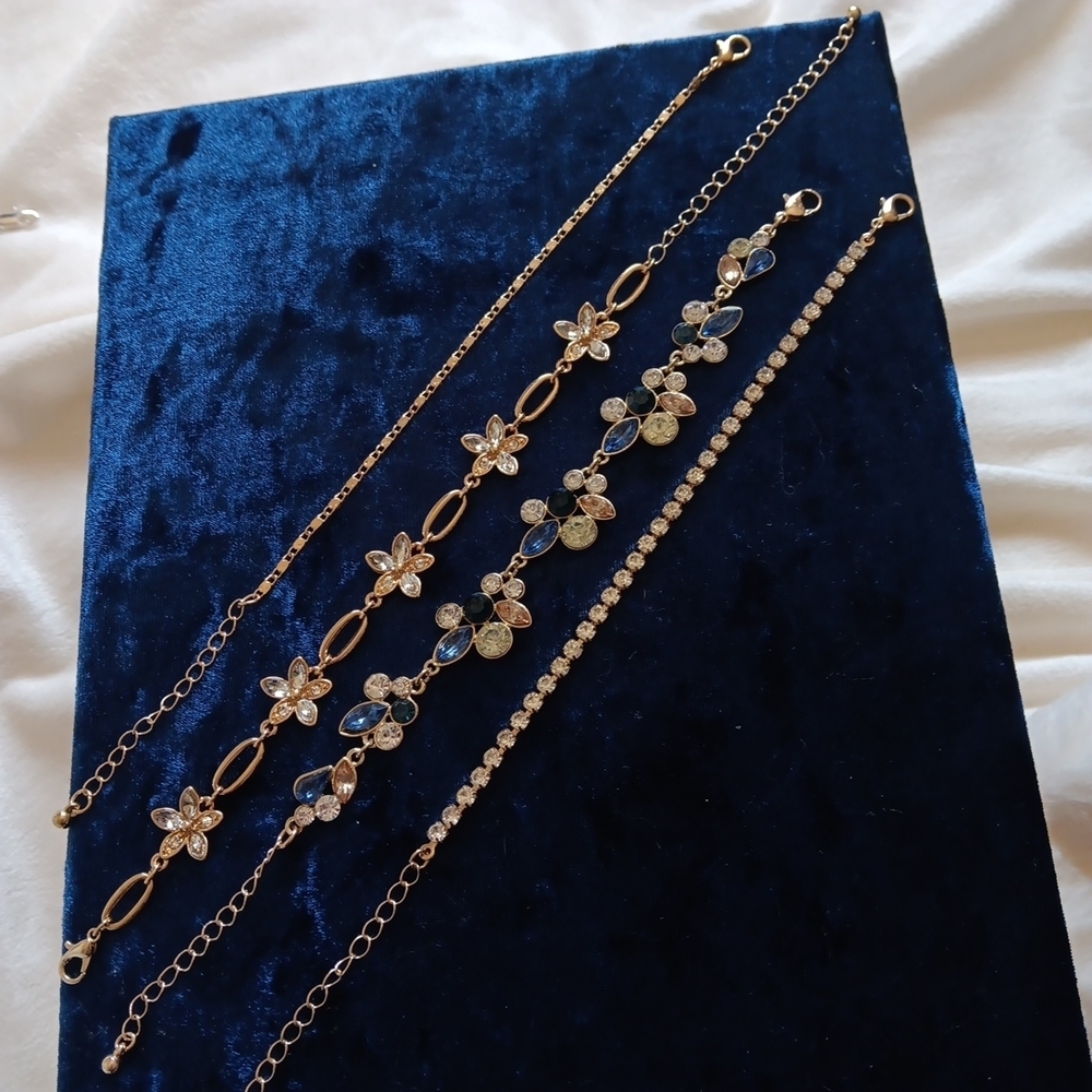 Bracelet set gold tone